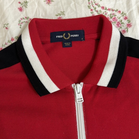 Fred Perry mens size S - Picture 3 of 3